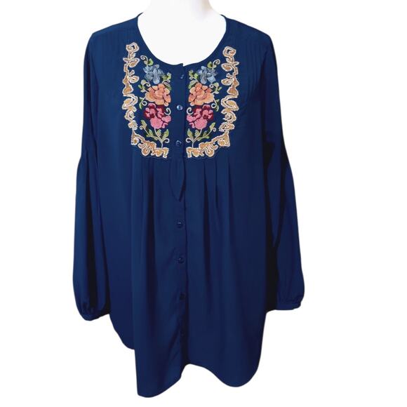 Denim 24/7 Blouse Top Plus 18W/2X Artsy Boho Flowy Embroidered Floral Tucks Blue - Picture 13 of 15